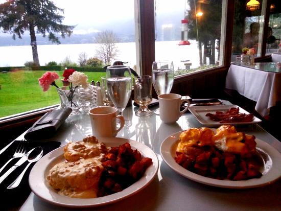 Roosevelt Dining Room